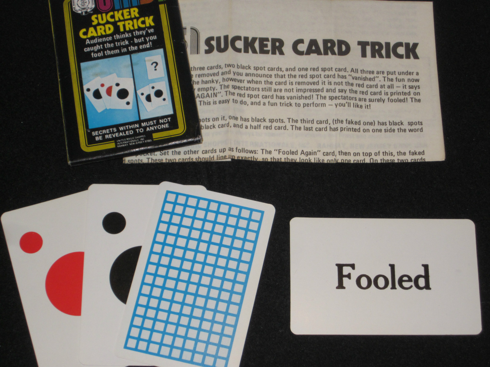 Sucker Card Trick Magic Trick - Close Up Magic, Street, Walk Around, Restaurants