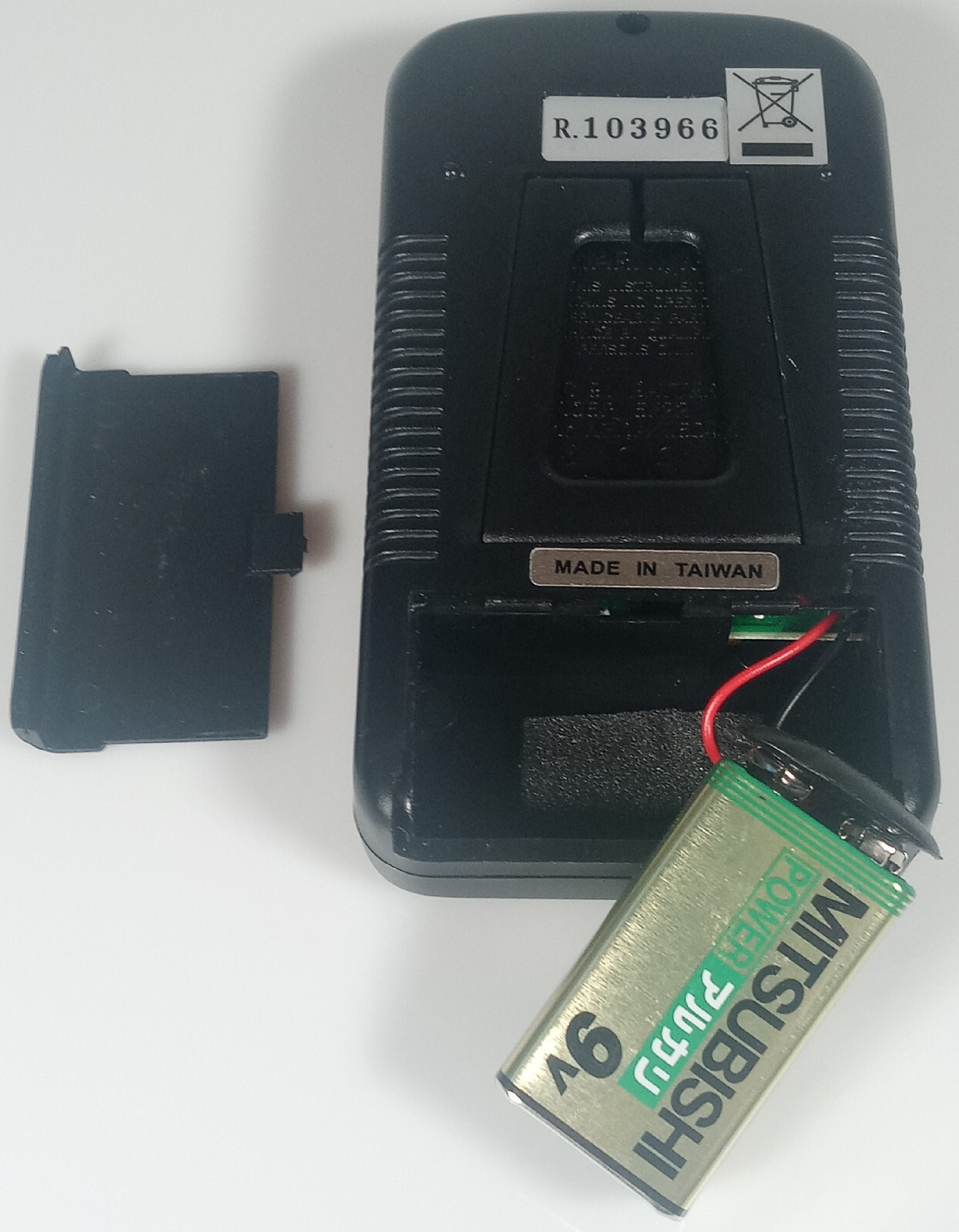 Extech 480823 EMF/ELF Meter Measures Electromagnetic Field. Made in Taiwan