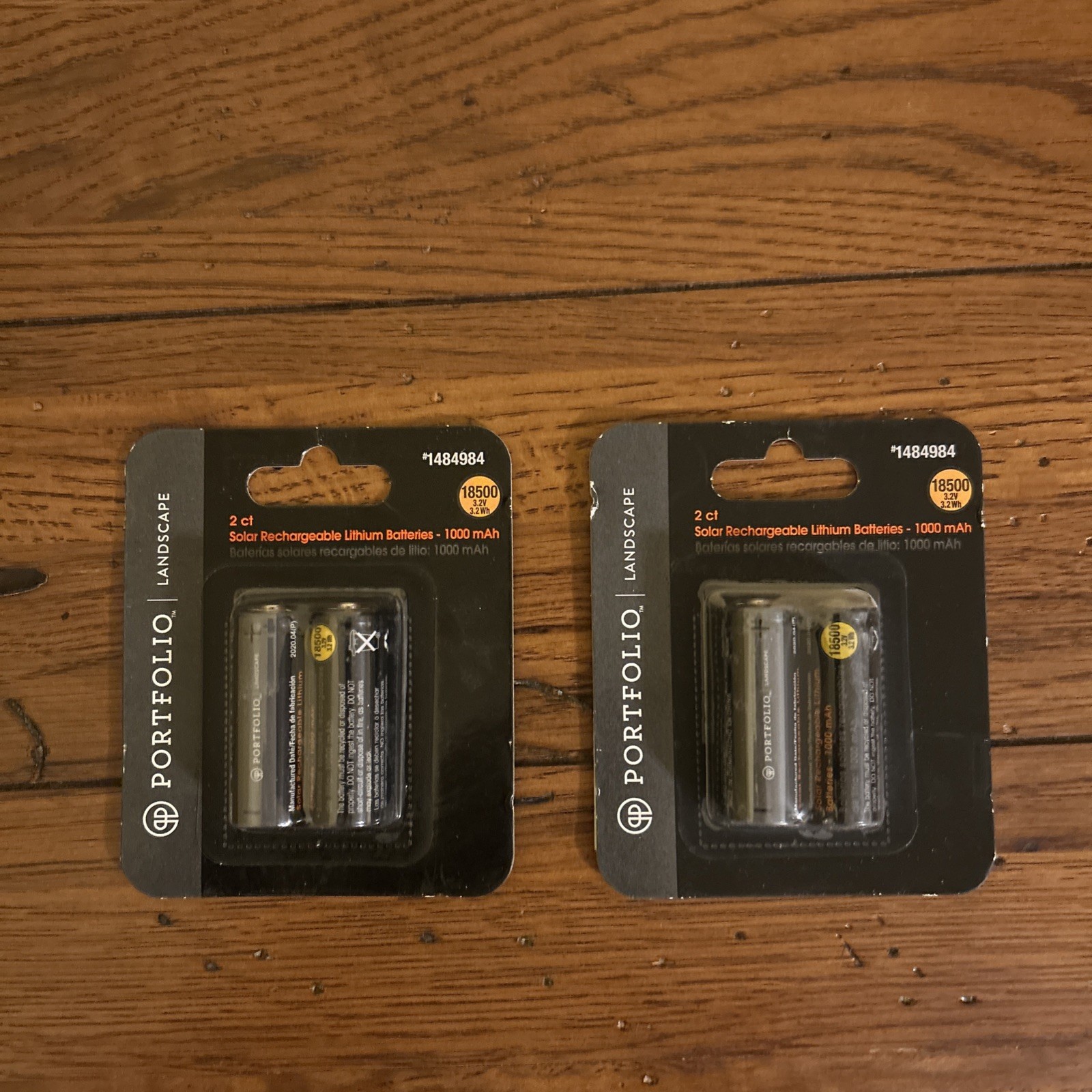 2x2pkPortfolio Landscape Rechargeable Solar Battery 18500 Lithium 3.2V 1000 mAH