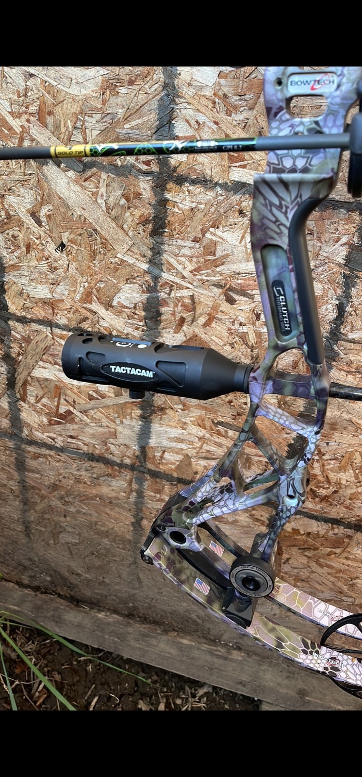 BOWTECH REALM IN KRYPTEK CAMO