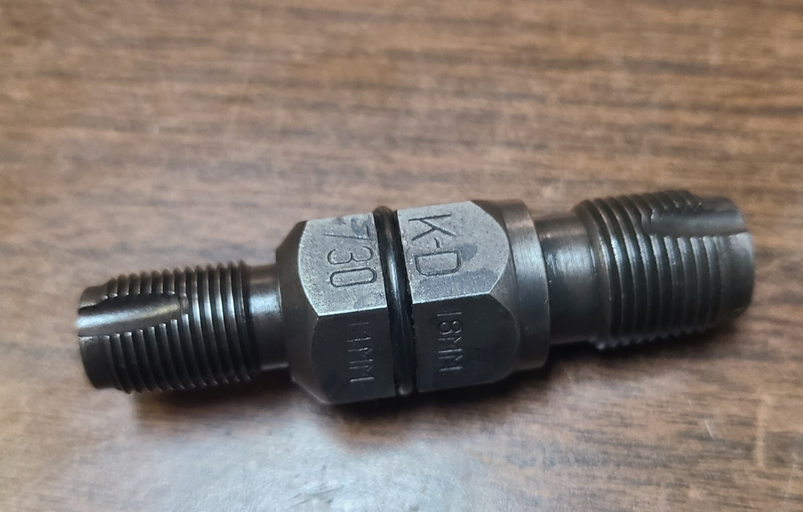 K-D 730 Spark Plug Opening Thread Chaser - 14mm and 18mm
