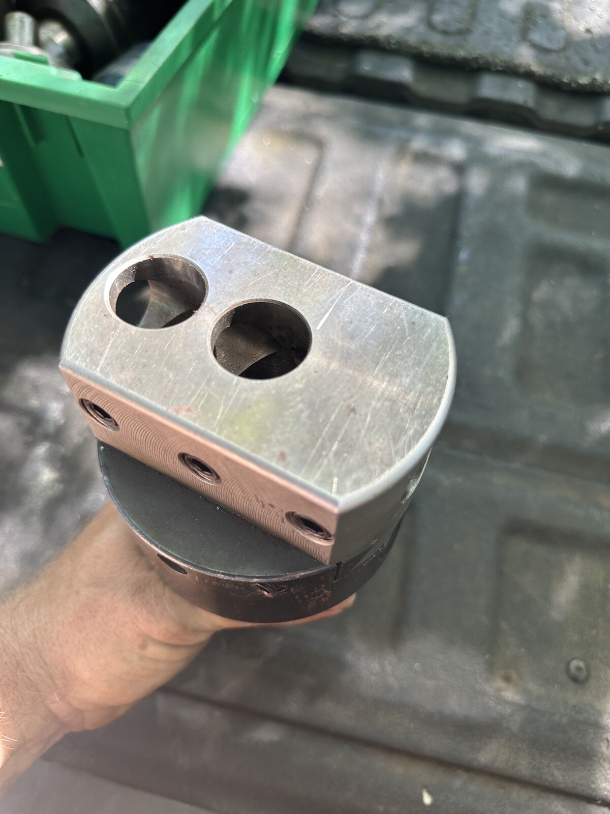 Yuasa 4” Adjustable Offset Boring Head 515-204 R8 Shank Bridgeport Milling Mach
