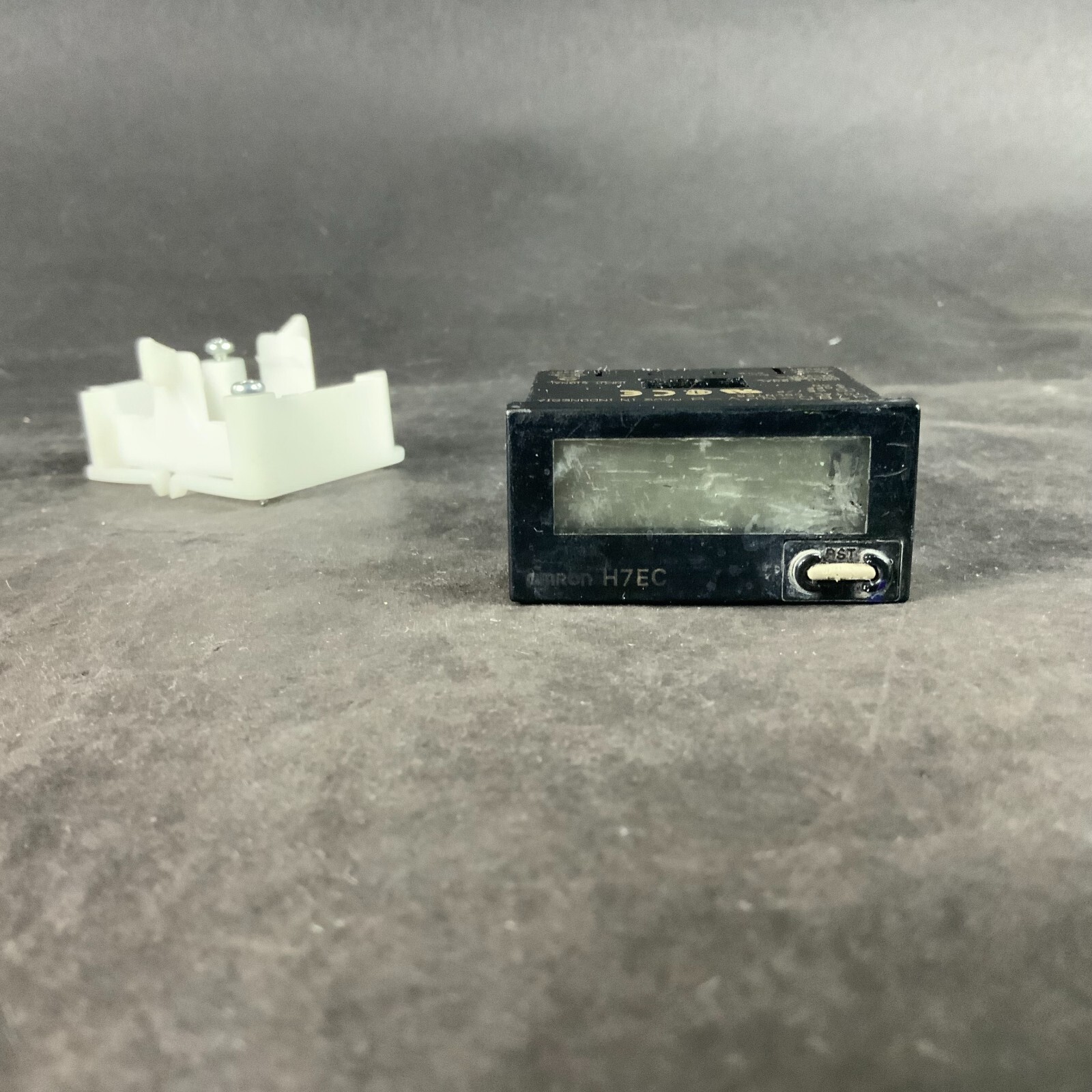 OMRON H7EC-NFV-B COUNT TOTALIZATOR ($20 OBO)