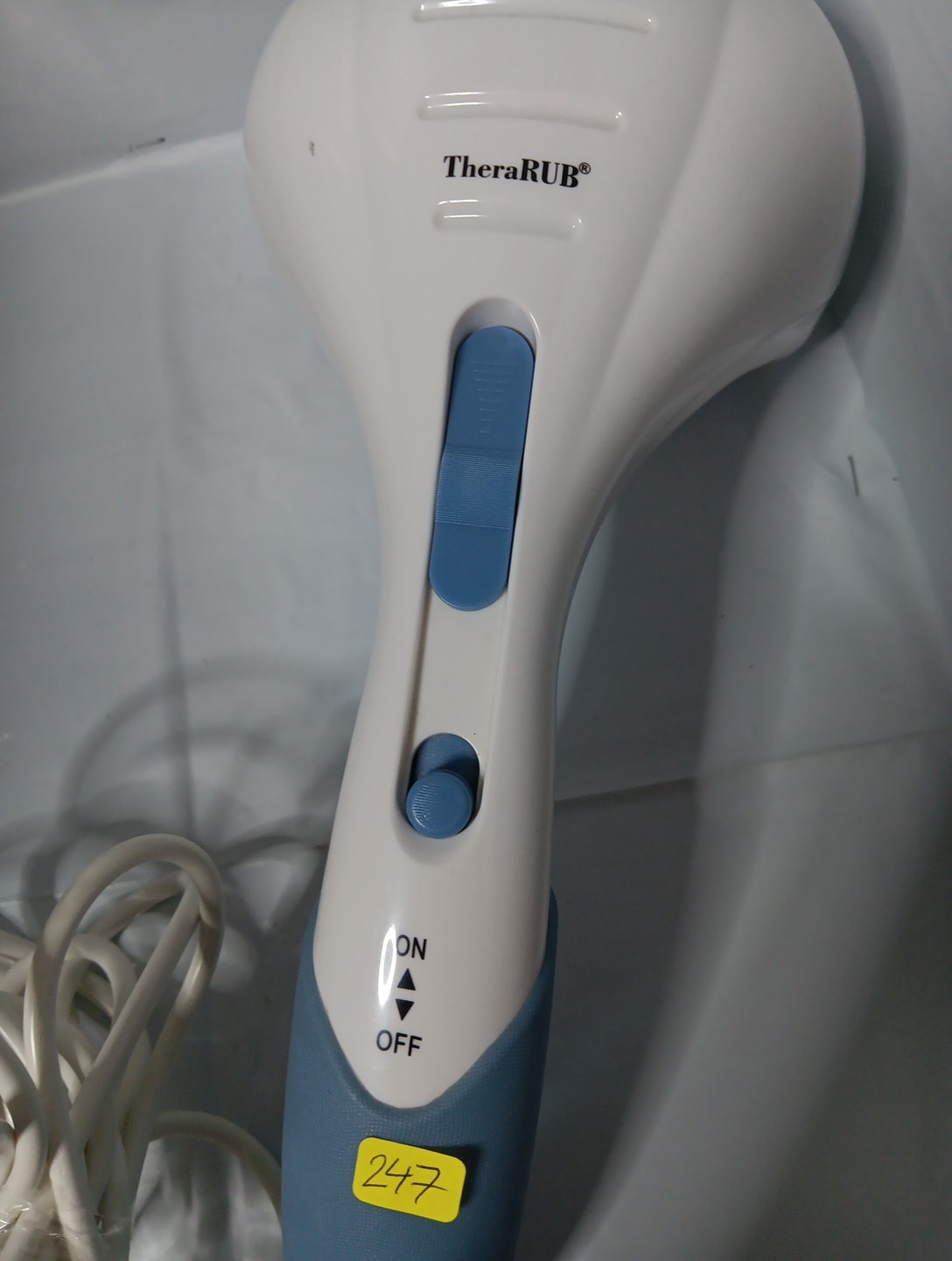 Double Head Massager, Easy Grip Handle, Variable Speeds of Pulsation Its Working
