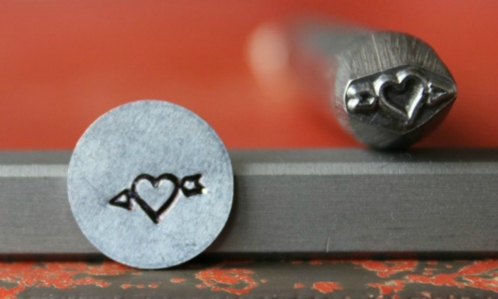 SUPPLY GUY 7mm Heart with Arrow Metal Punch Design Stamp SG375-75,Made in the US