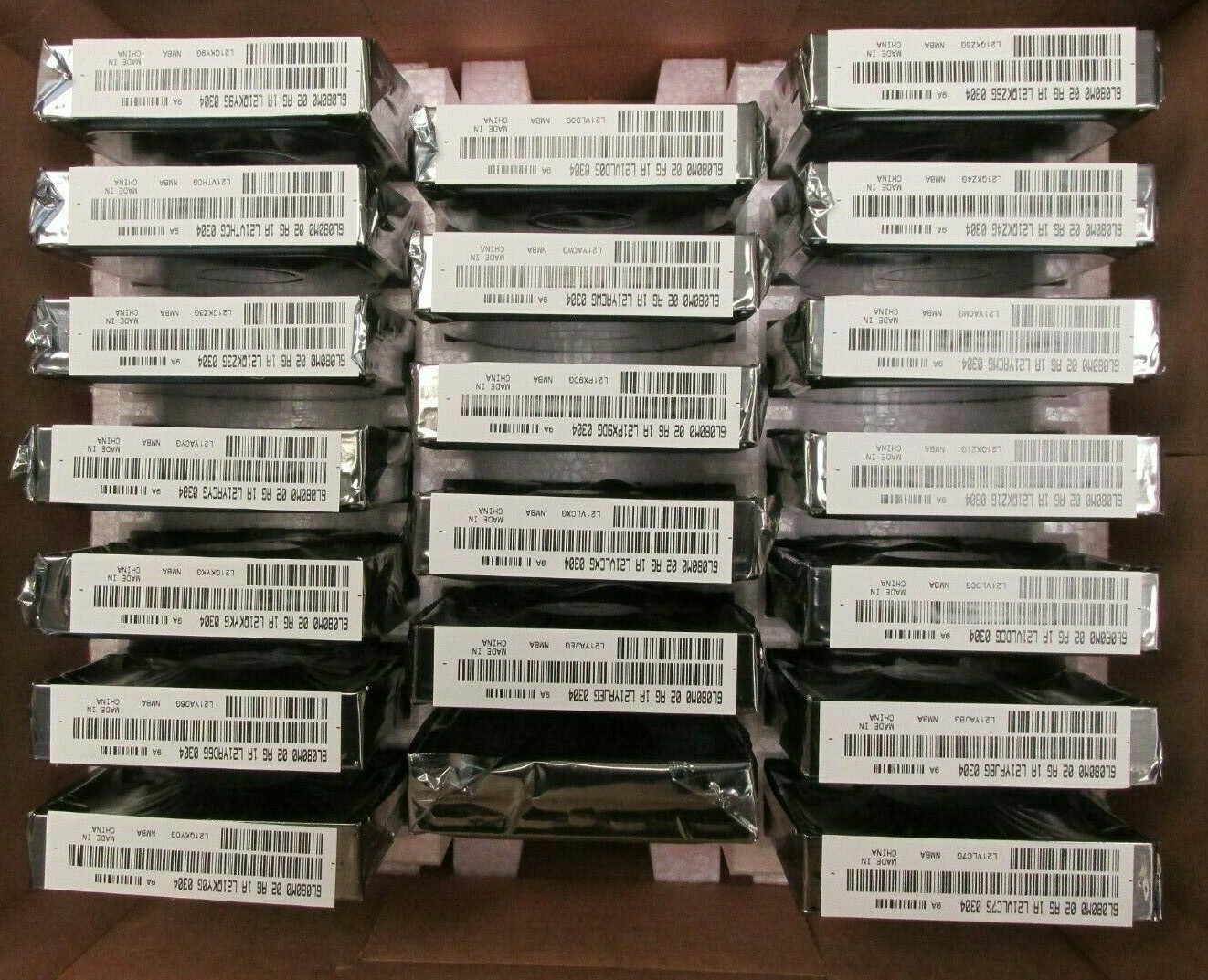 Lot of 20 - Maxtor 80GB SATA150HDD Model: 6L080M0 - NIB