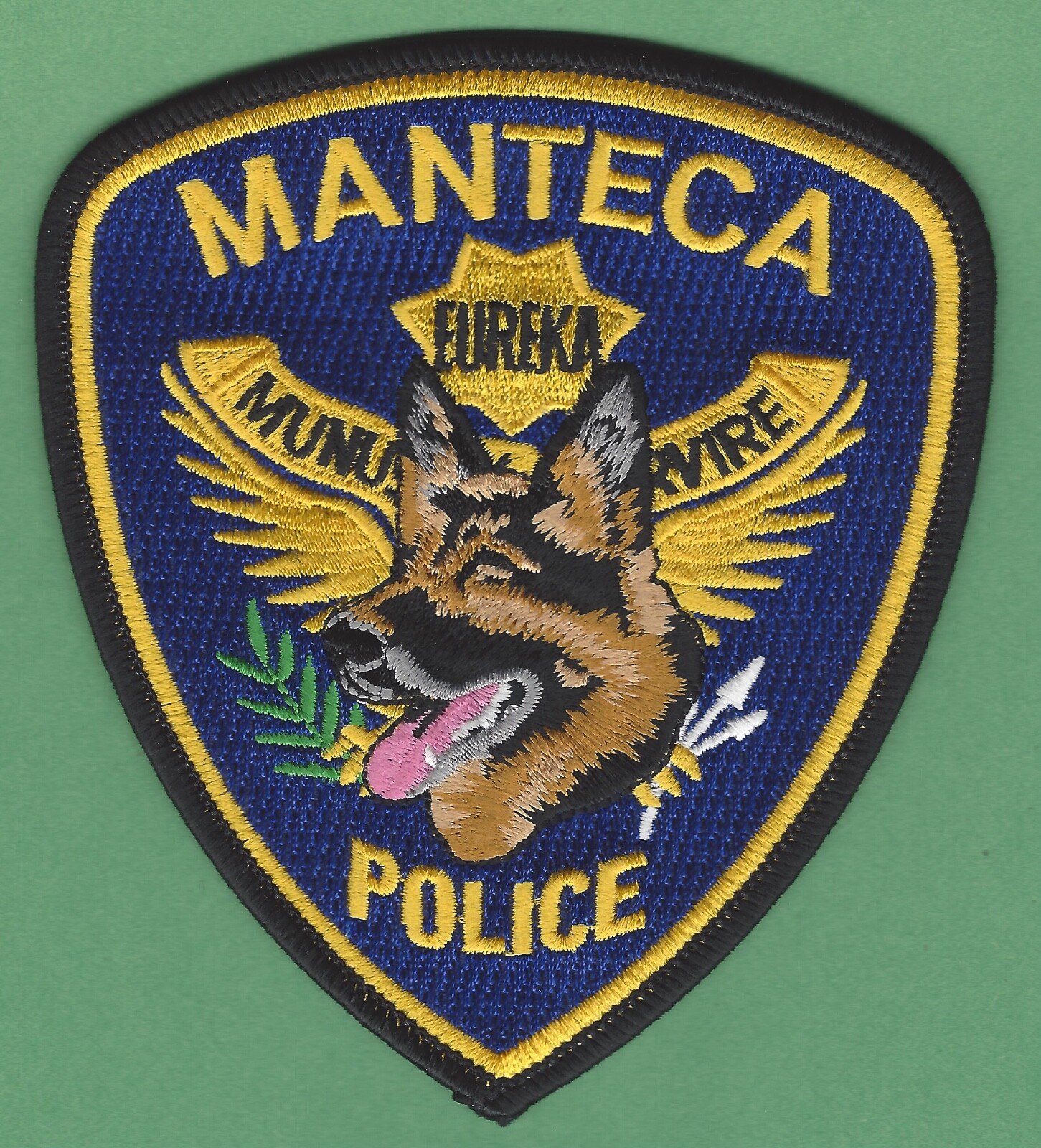 MANTECA CALIFORNIA POLICE K-9 UNIT SHOULDER PATCH GERMAN SHEPHERD