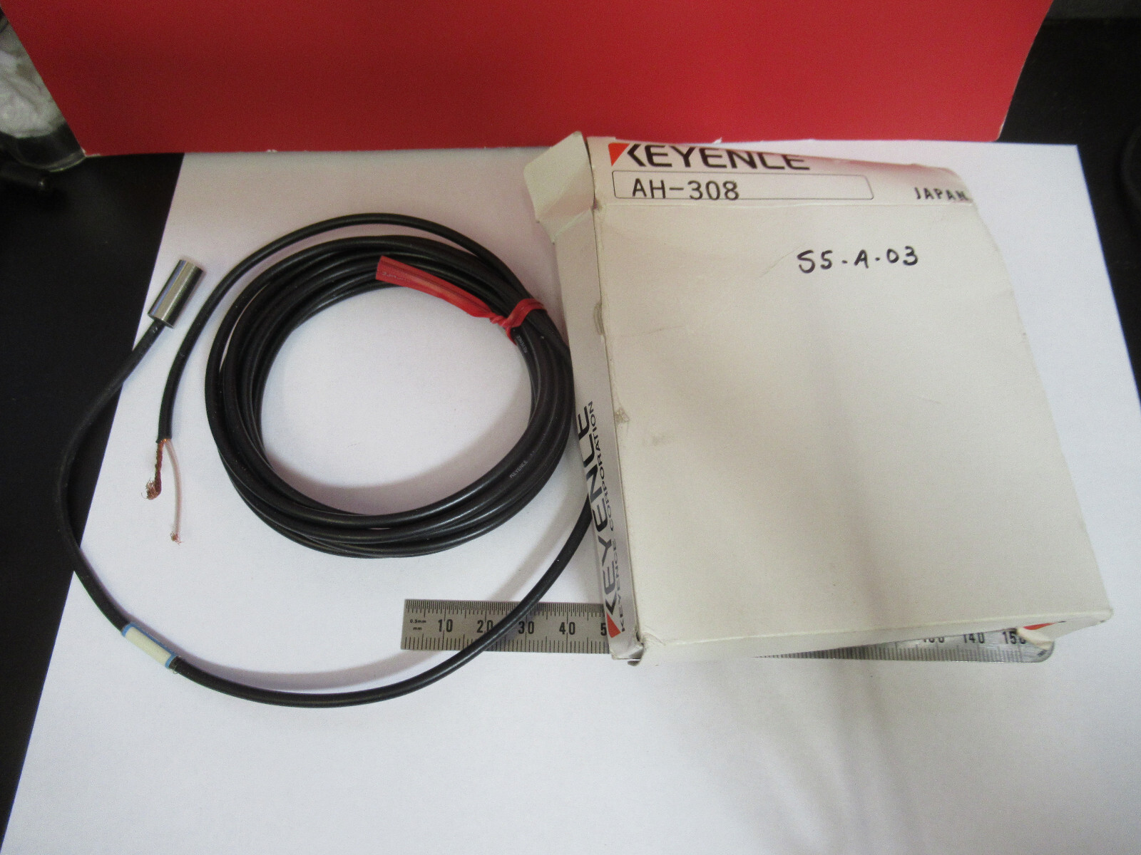 KEYENCE JAPAN AH-308 SENSOR  AS PICTURED #S5-A-03