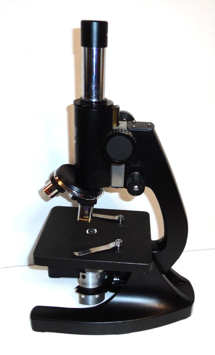 Vtg. Wolfe Microscope, No. 912209, 3 Objective Lenses 4 ,10, 45 W/working Light