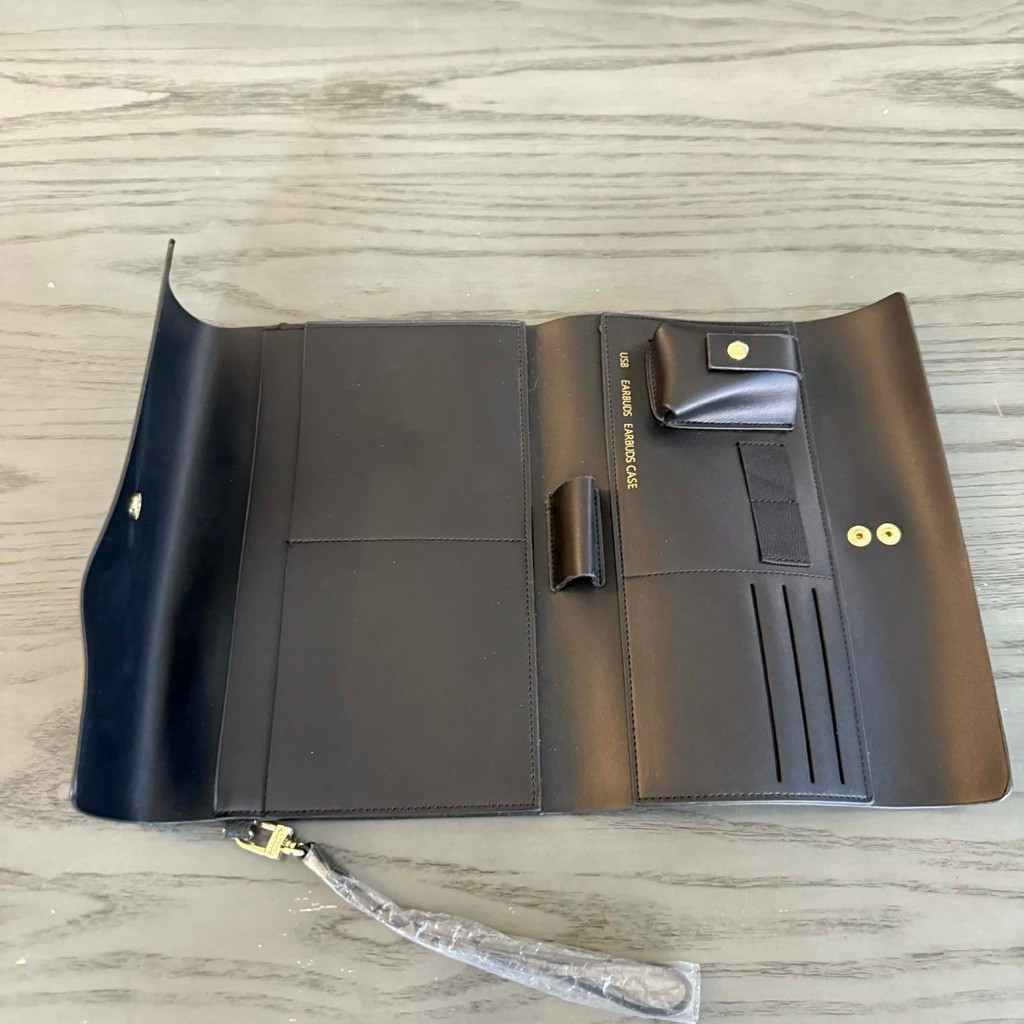 Women's Black Earbuds Case Organizer One Size