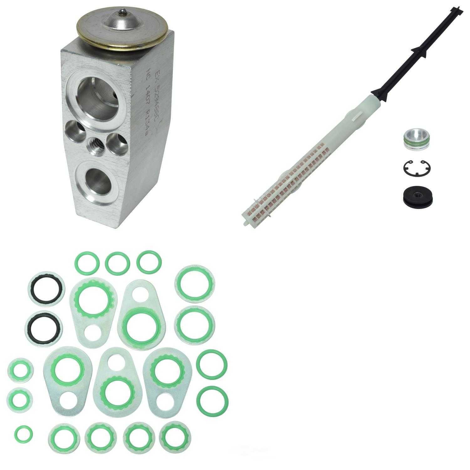 A/C System Repair Kit UAC AK 1821
