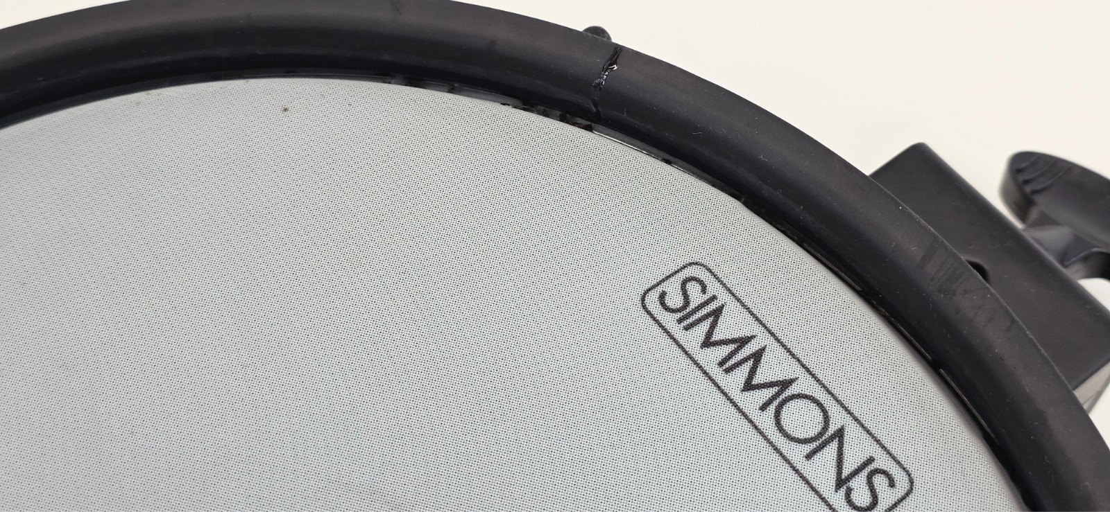 Simmons SD550 10in Dual Zone Drum Pad with L Rod