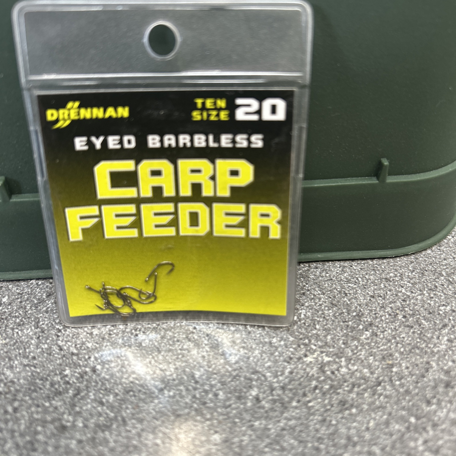 Drennan Carp Feeder Eyed Barbless Size 20