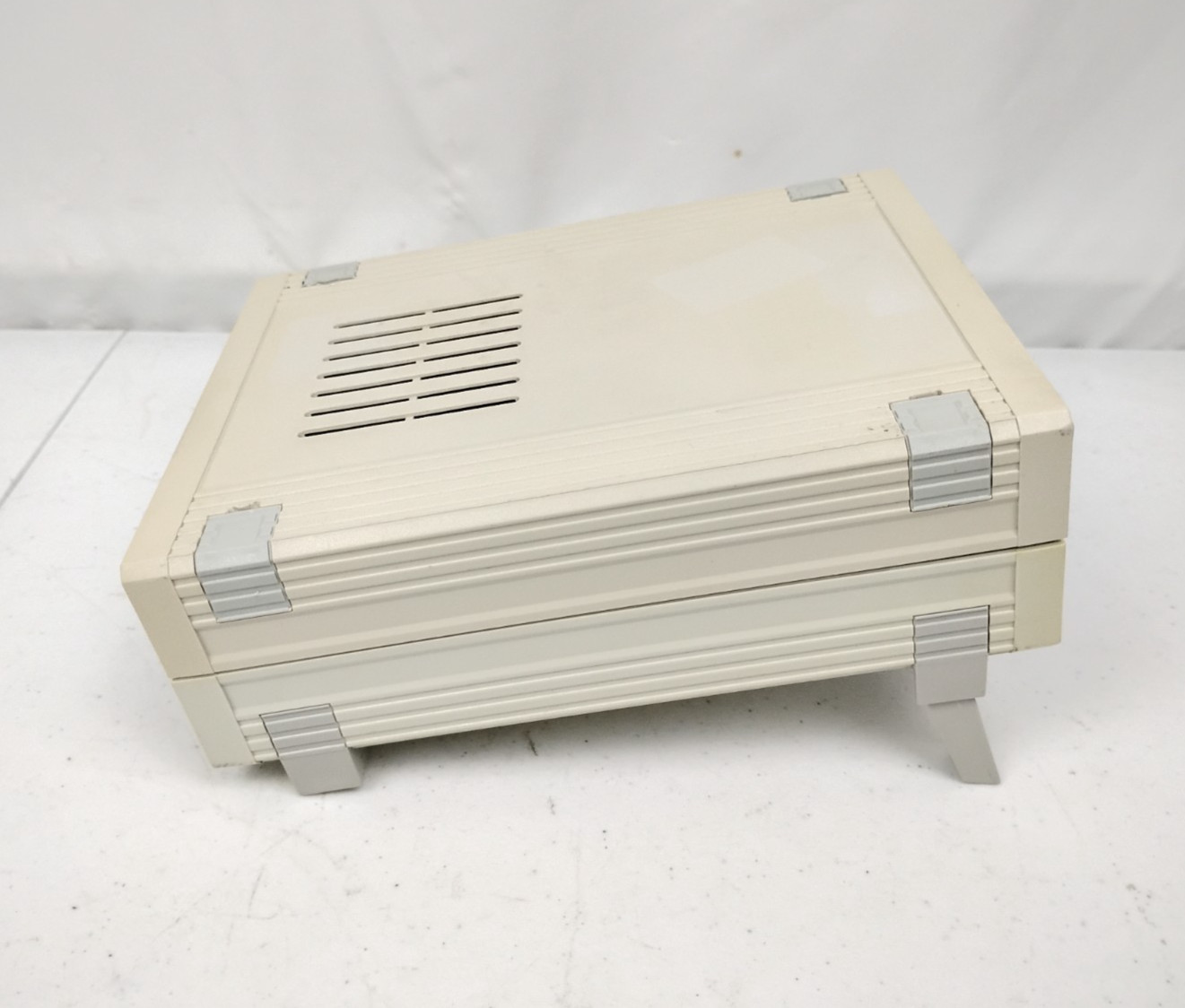 LDLS-02 1553nm FP-LD Built-in Isolator Light Source | AC Photonics | OE Labs