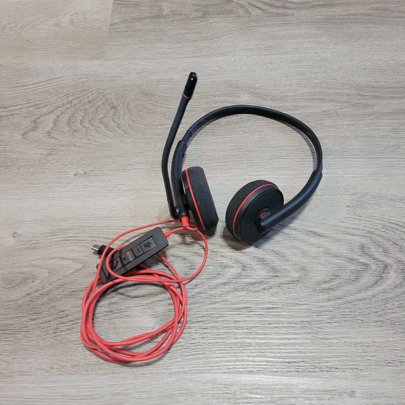 Plantronics C3220 USB-C Wired Headset Stereo Office Call Center Headphones