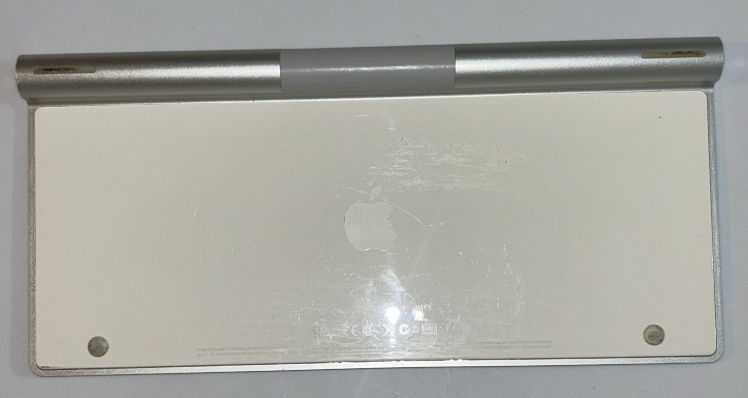 Apple A1314 Wireless Keyboard