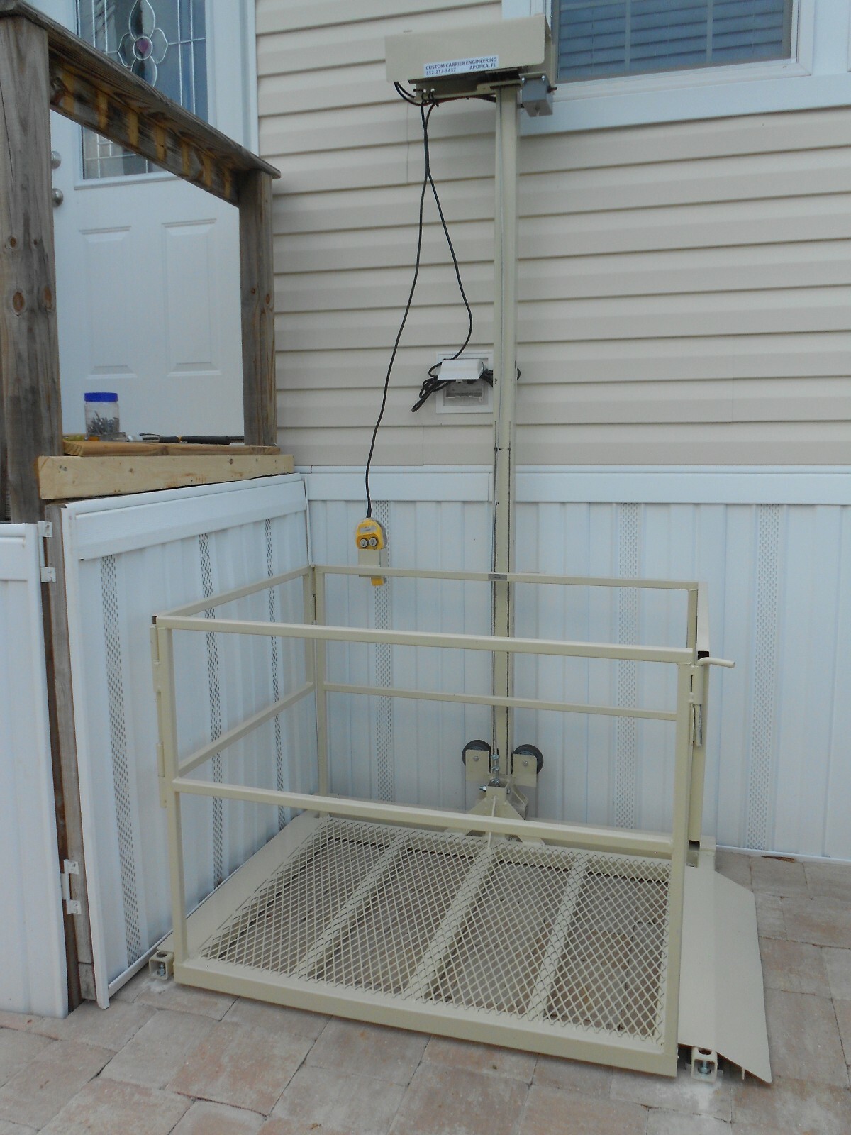 Vertical Platform Lift/Elevator