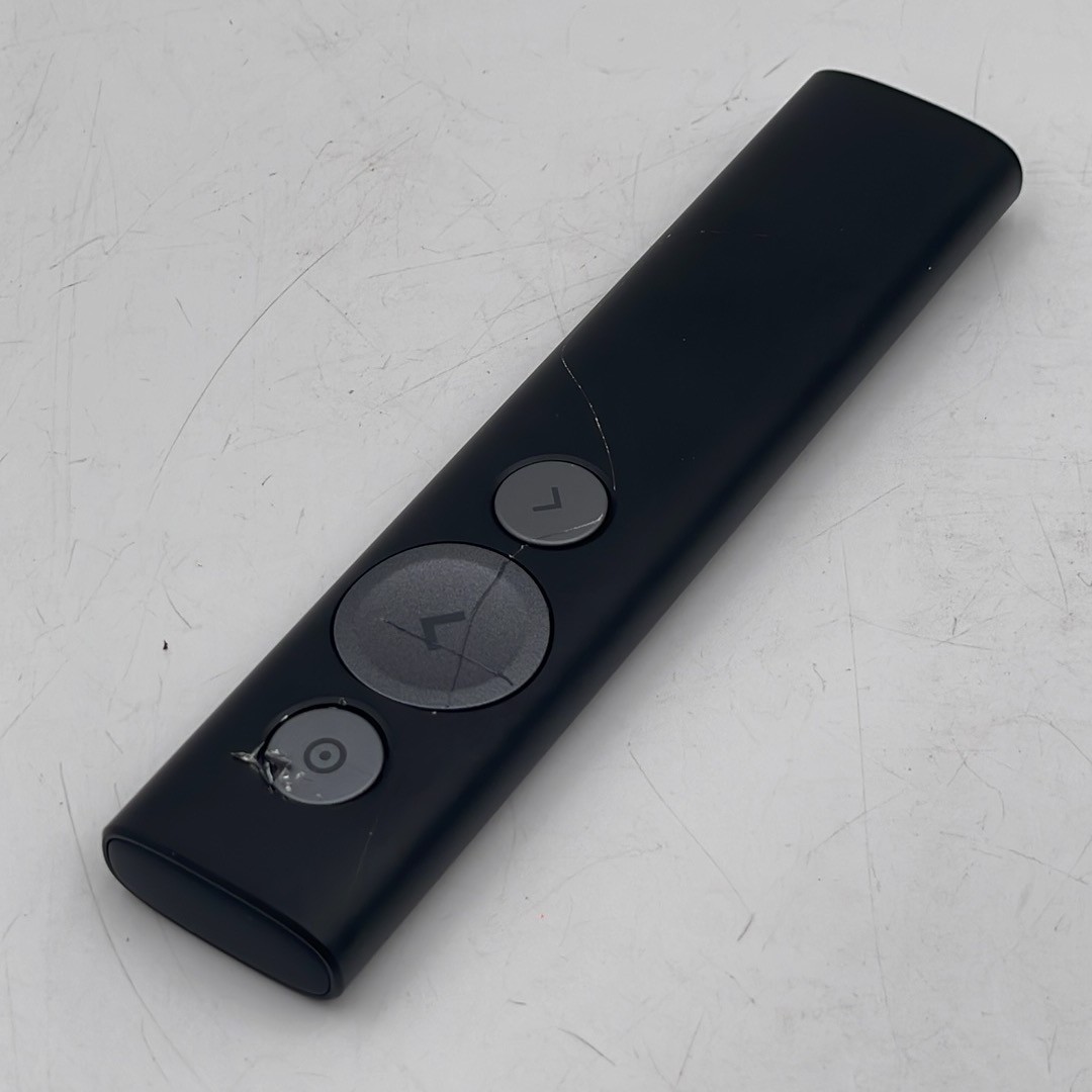 Logitech Spotlight Presentation Remote 30m Range/Quick Charging Black - AS IS