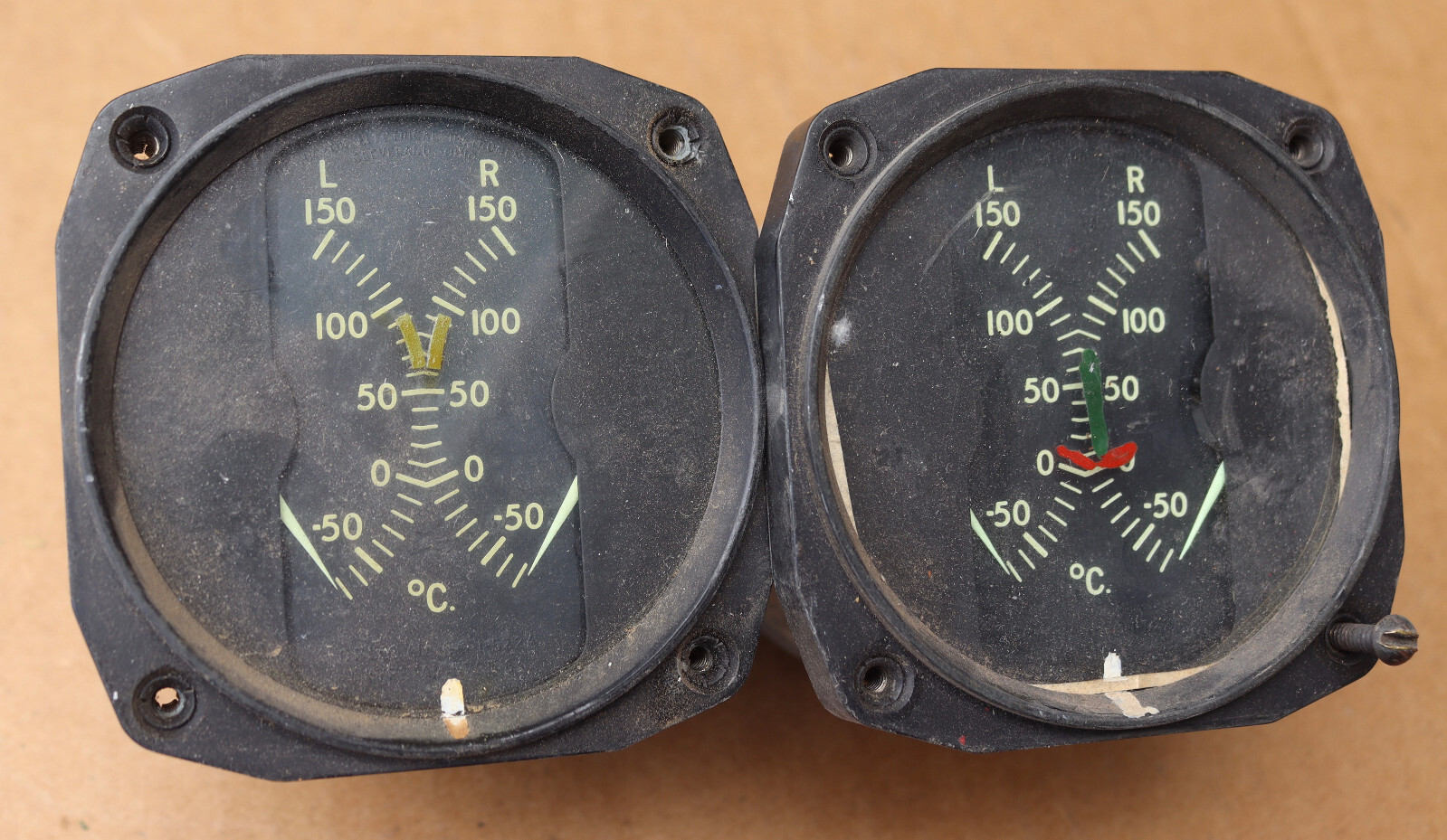 2 Hickok Aviation Aircraft Dual Temperature Gauge Indicator Lot An 5795-6