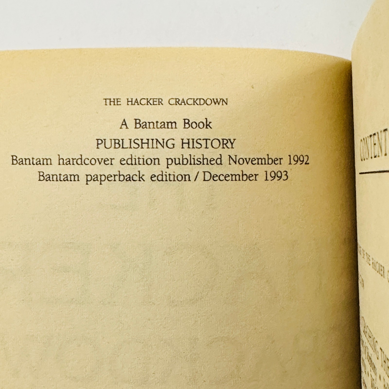 The Hacker Crackdown - Law And Disorder On The Electronic Frontier 1stPB Hacking