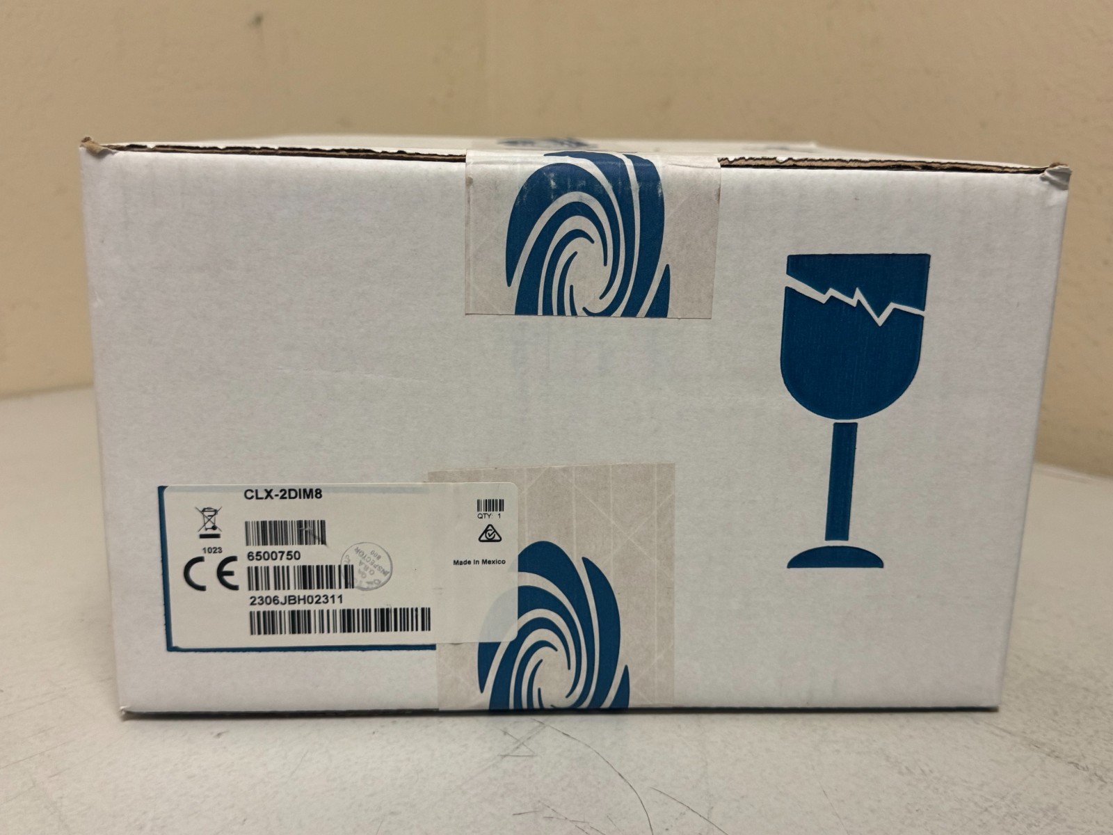 Crestron 8 Channel Dimmer Module (CLX-2DIM8) OPEN BOX
