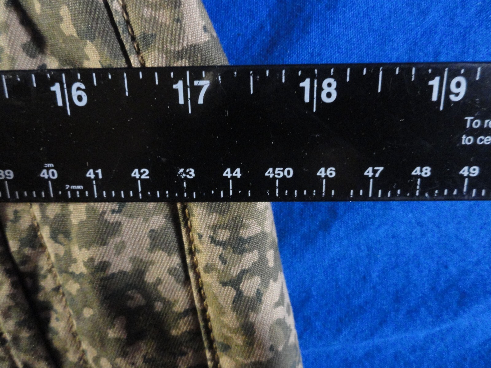 NEW LEVIS BROWN GREEN CAMO BELOW WAIST & KNEE RELAXED FIT CARGO SHORTS WAIST 32
