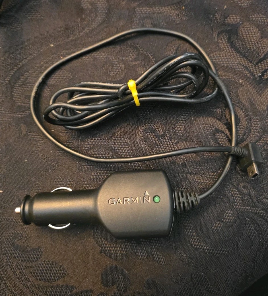 Genuine Garmin Nuv 136 GPS Car Power Charger Cable 320-00239-40