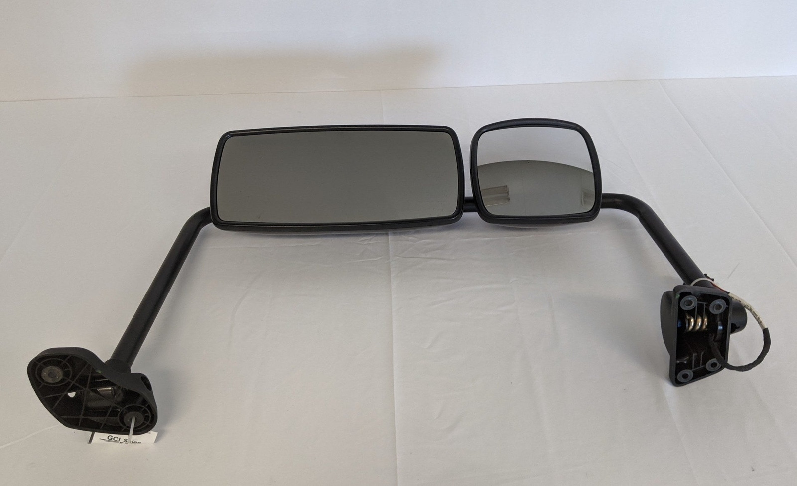 *Cracked Mounts* Freightliner M2 RH Remote HTD Black Mirror - P/N A22-74244-014