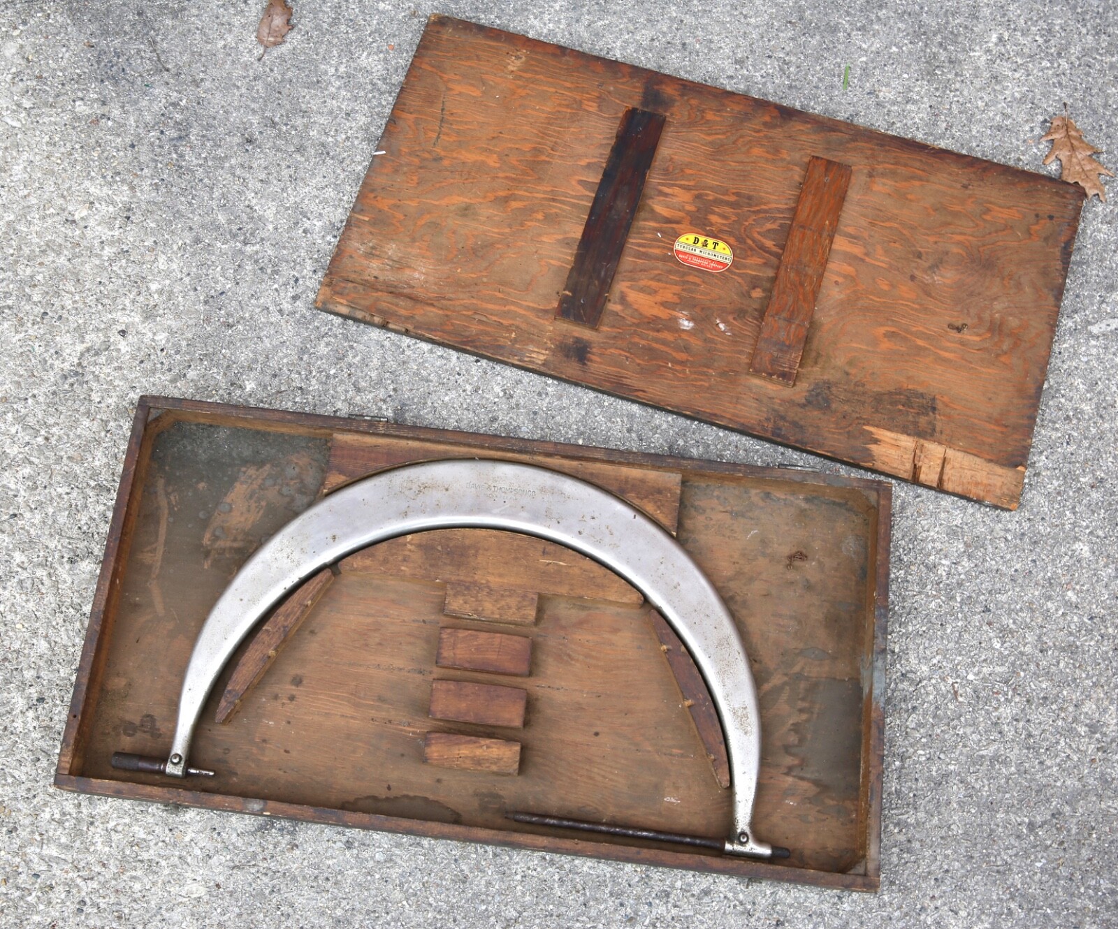 Antique Machinist Tool Micrometer Large Scale wood Crate Box Case vintage