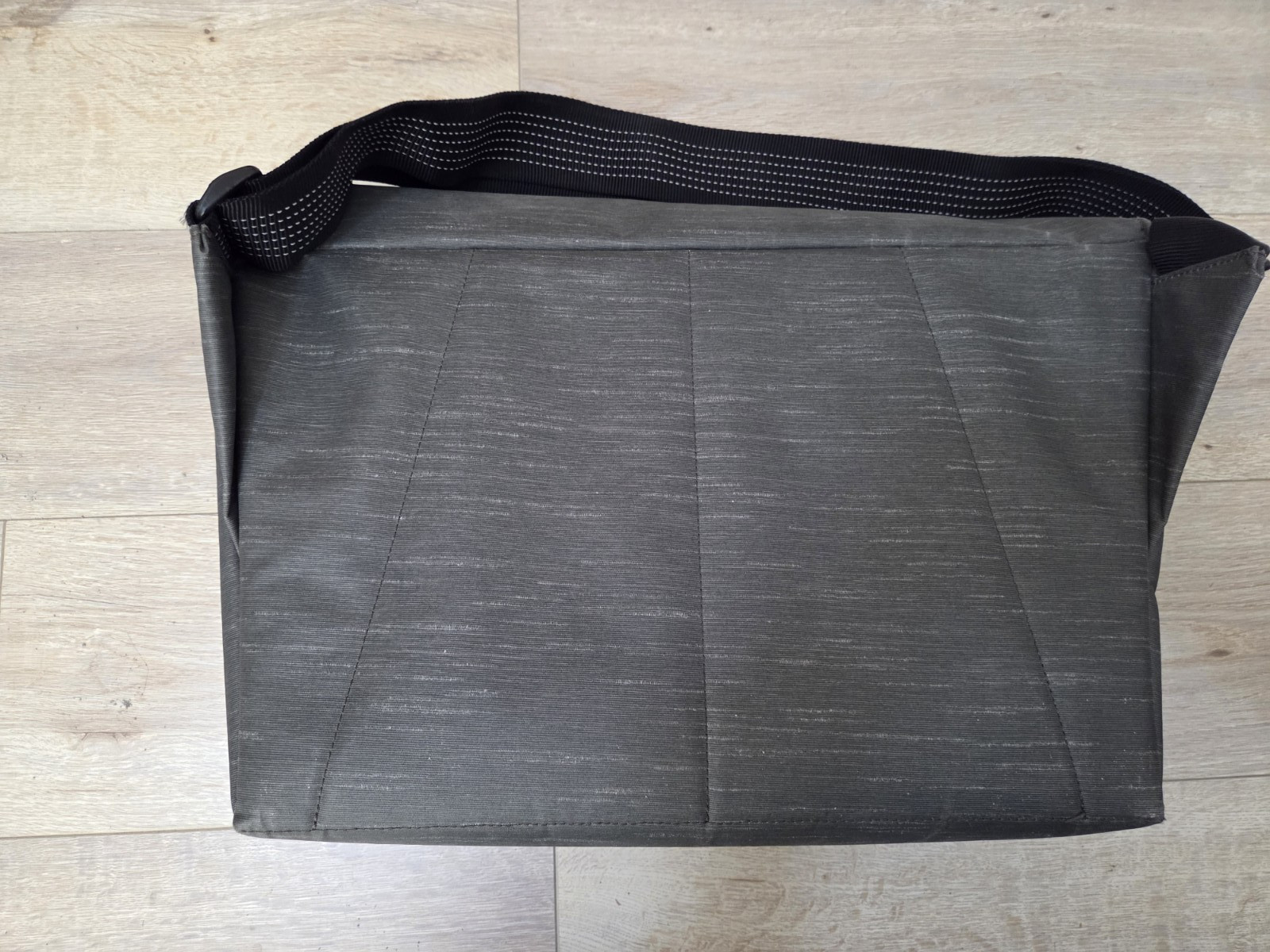 ITS Tactical Discreet Messenger Bag