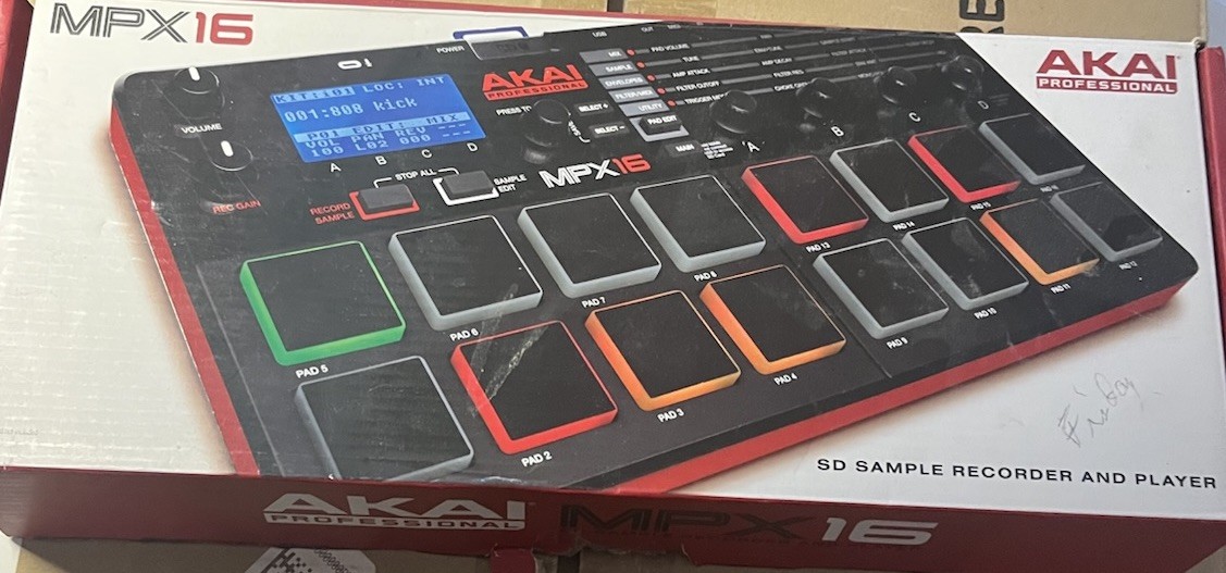 Akai MPX16 Sampler SD Sample Recorder and Player