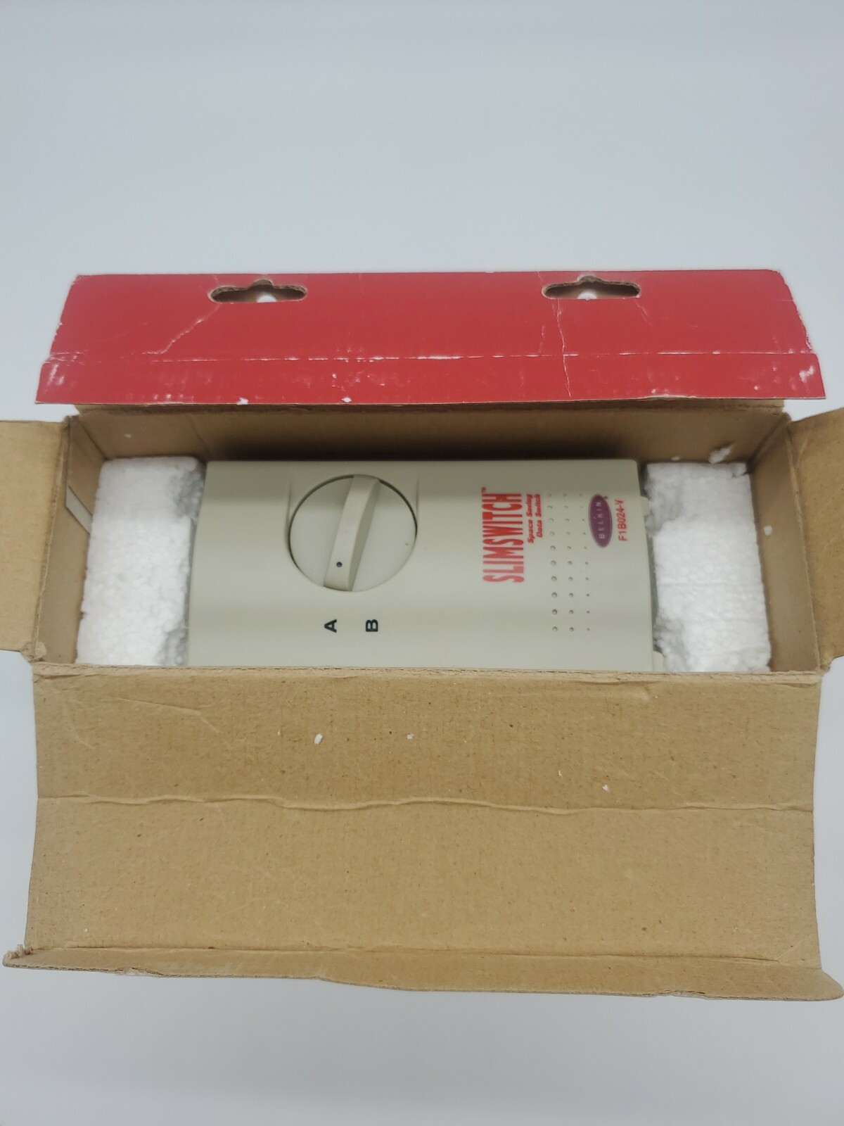 Belkin F1B024-V 2 Port Slimswitch Data Switch OPEN BOX...