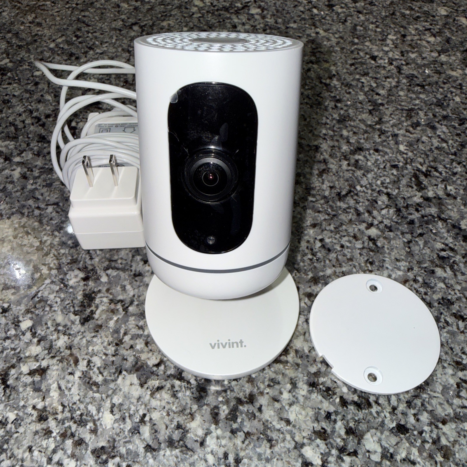 Vivint Indoor Ping Camera V-CAM1 - Tested Working