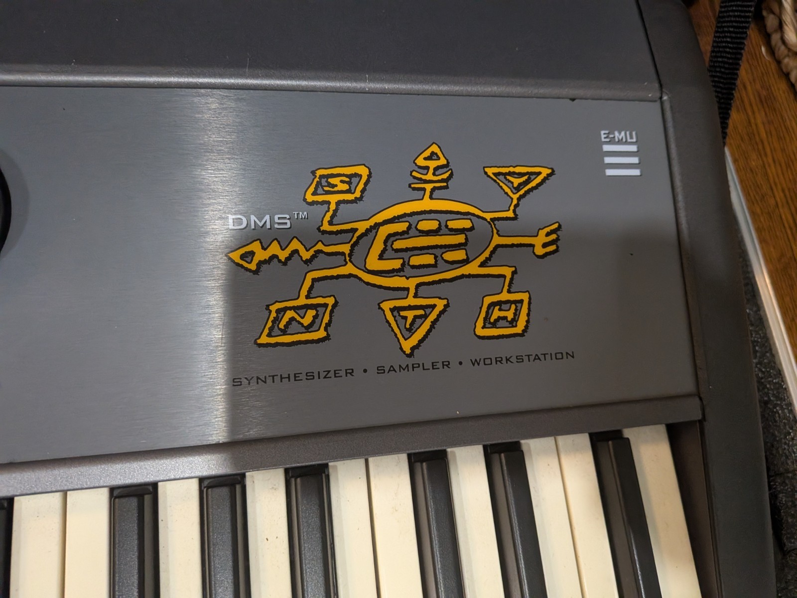 E-MU E-Synth 6903 Polyphonic Digital Synthesiser Sampler Sequencer.