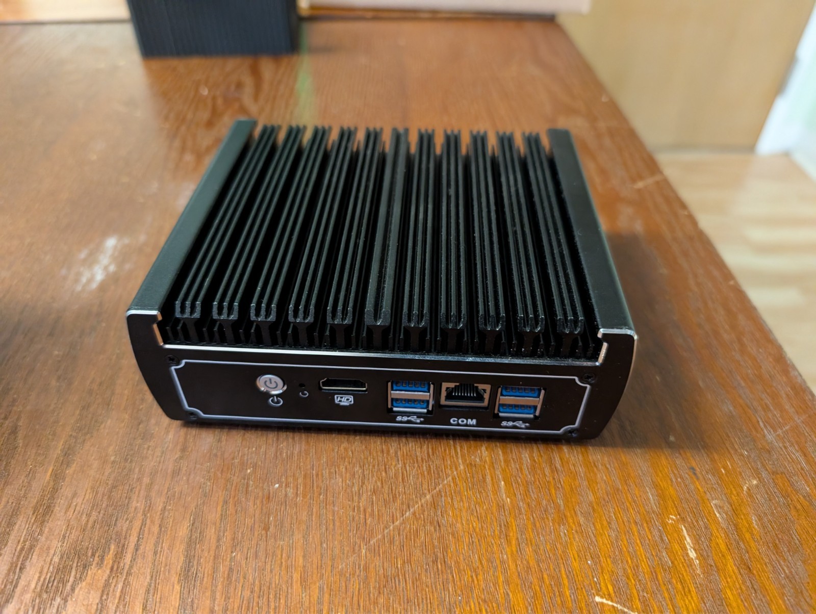 Protectli The Vault FW6A Firewall