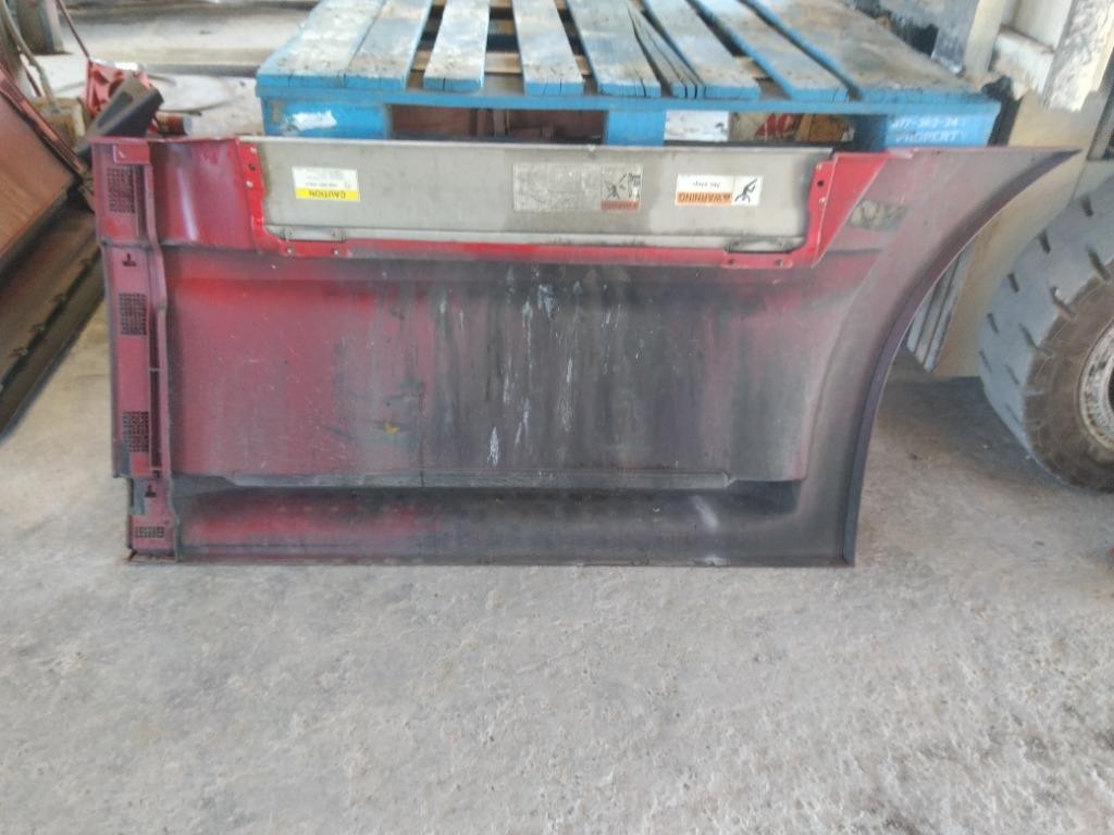 For 2019 FREIGHTLINER CASCADIA 126 SIDE FAIRING Left , MN