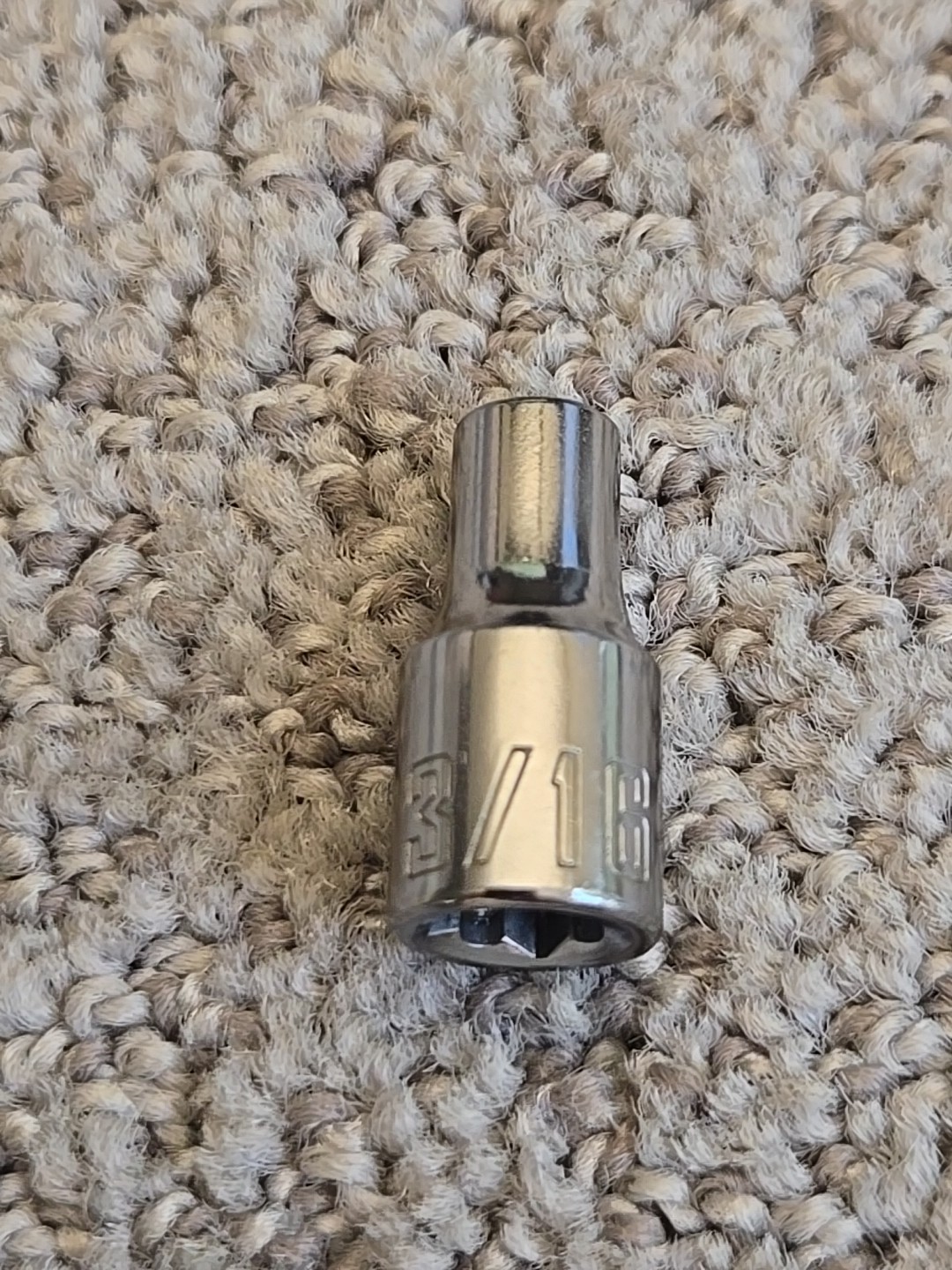 Craftsman CMMT43491 3/16" 6pt Socket 1/4" Drive  A08