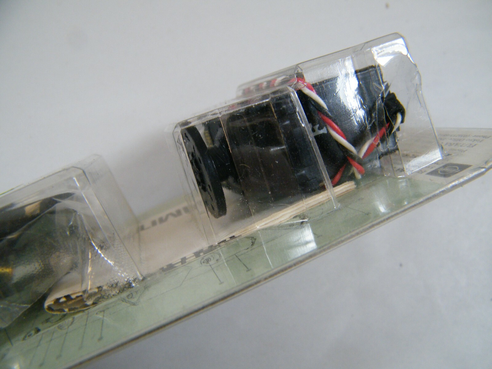 FUTABA FP-S48 SERVO RUGGED LOW PROFILE D61006