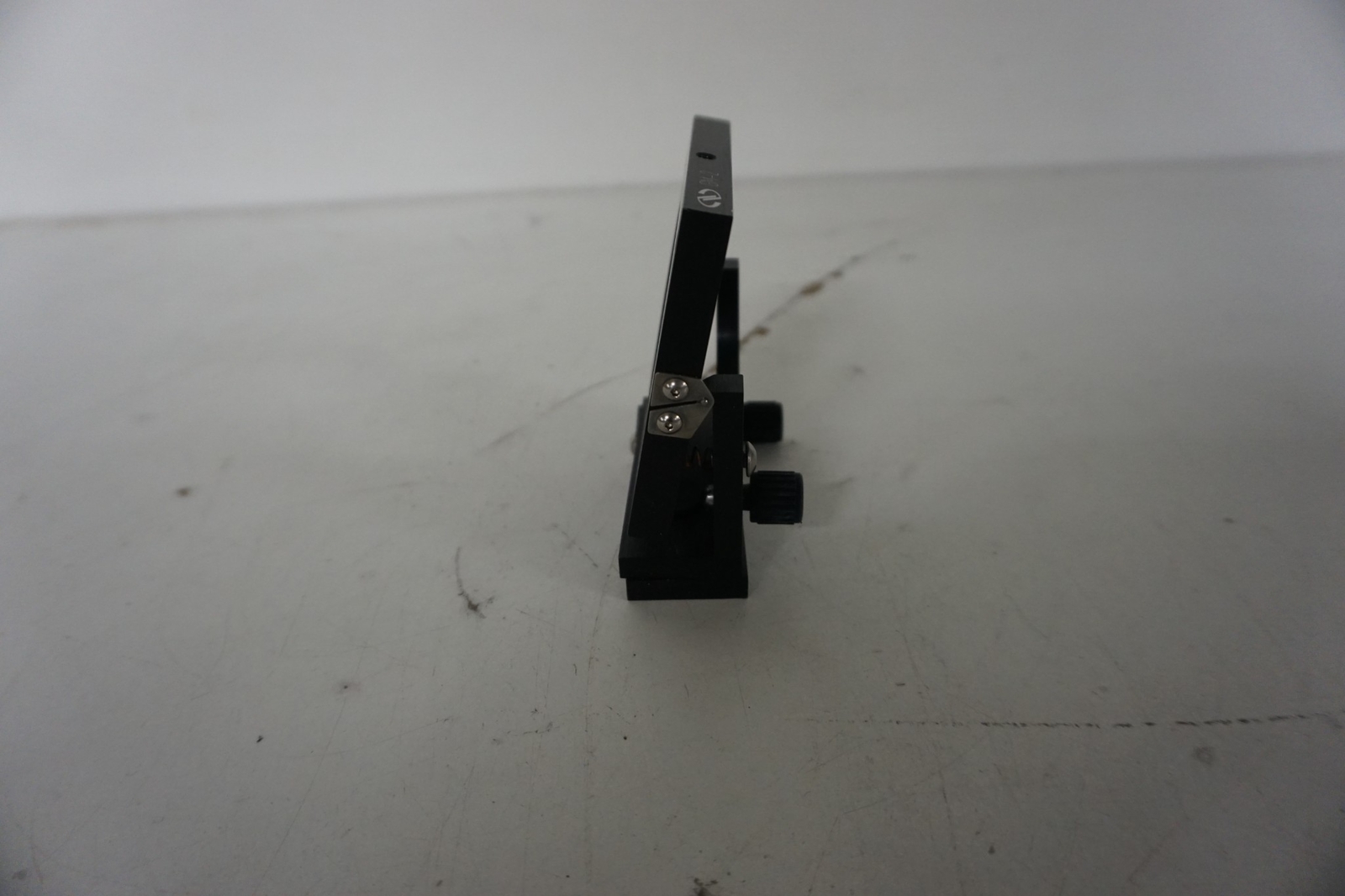 *JM* NEWPORT NRC MODEL GM-2 OPTICAL MOUNT (TSM146)