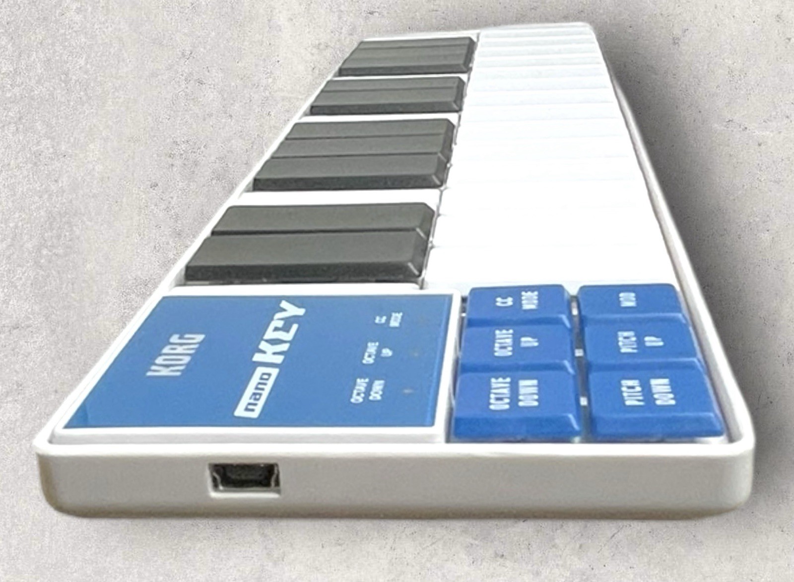 Korg nanoKEY 1st Generation USB MIDI Portable Controller Tested & Works