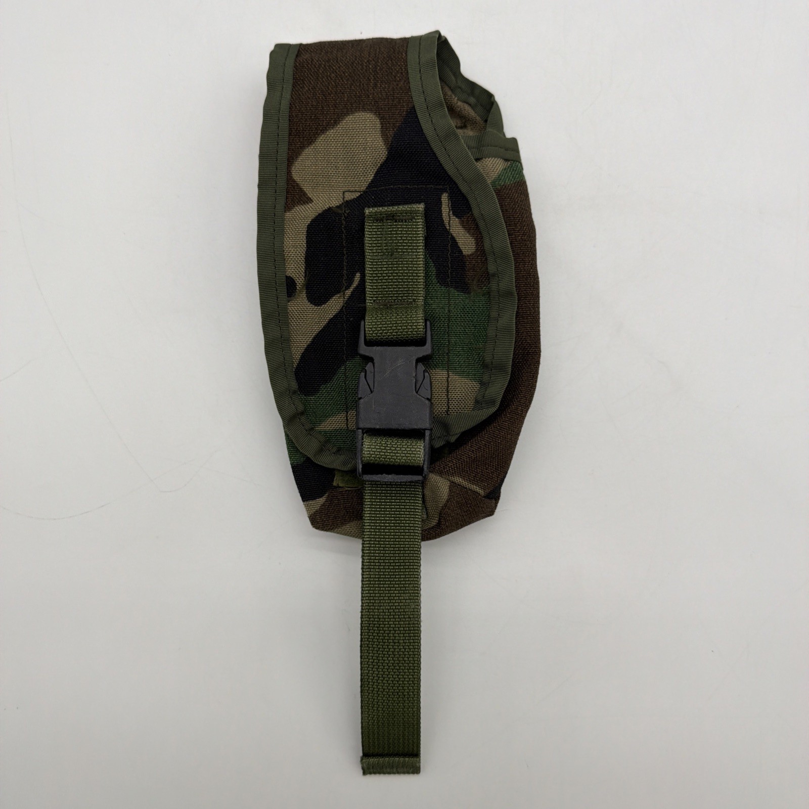 MOLLE M81 Woodland SABRE Radio Pocket USGI