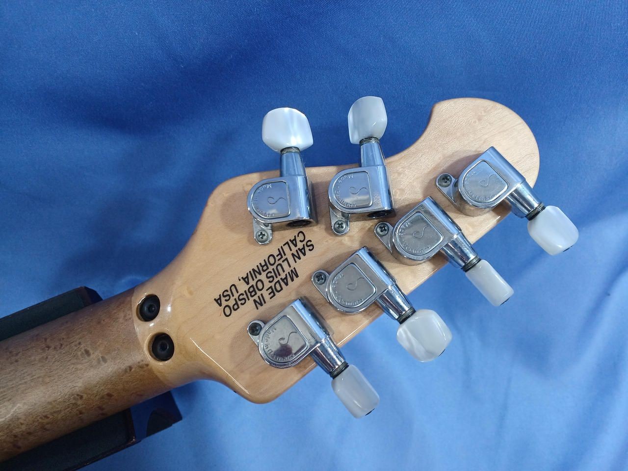 MUSICMAN Electric Guitar AXIS Used
