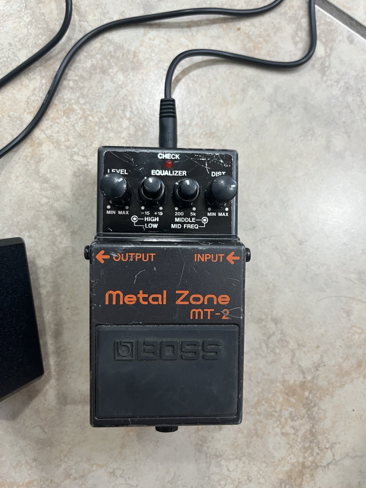 Boss Metal Zone Guitar Distortion (MT-2)