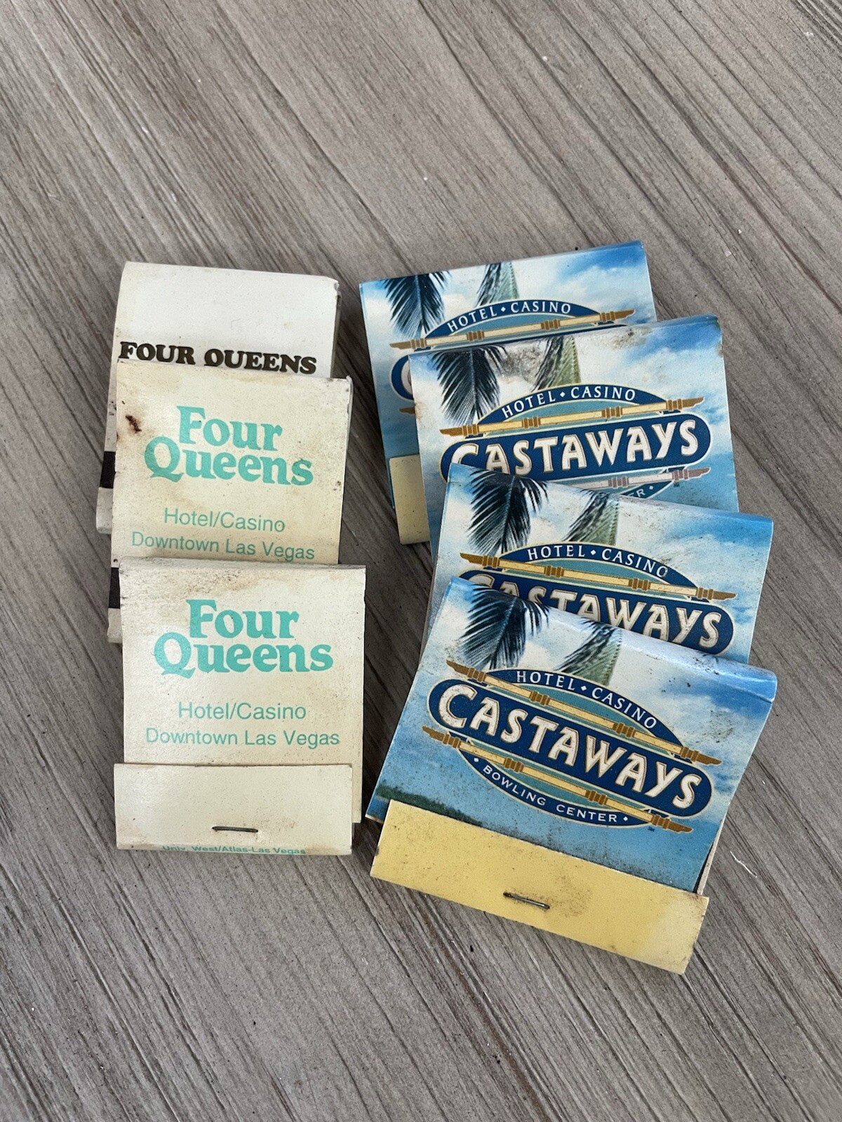 Castaways Matches 4 Books Hotel & Casino Vintage + 4 Queens 3 Match Books Lot