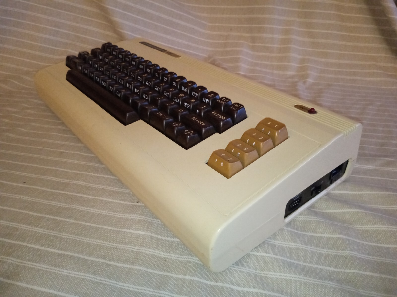 Vintage 1982 Commodore VIC-20 Computer, Datassette, Power Supply, Manual WORKING