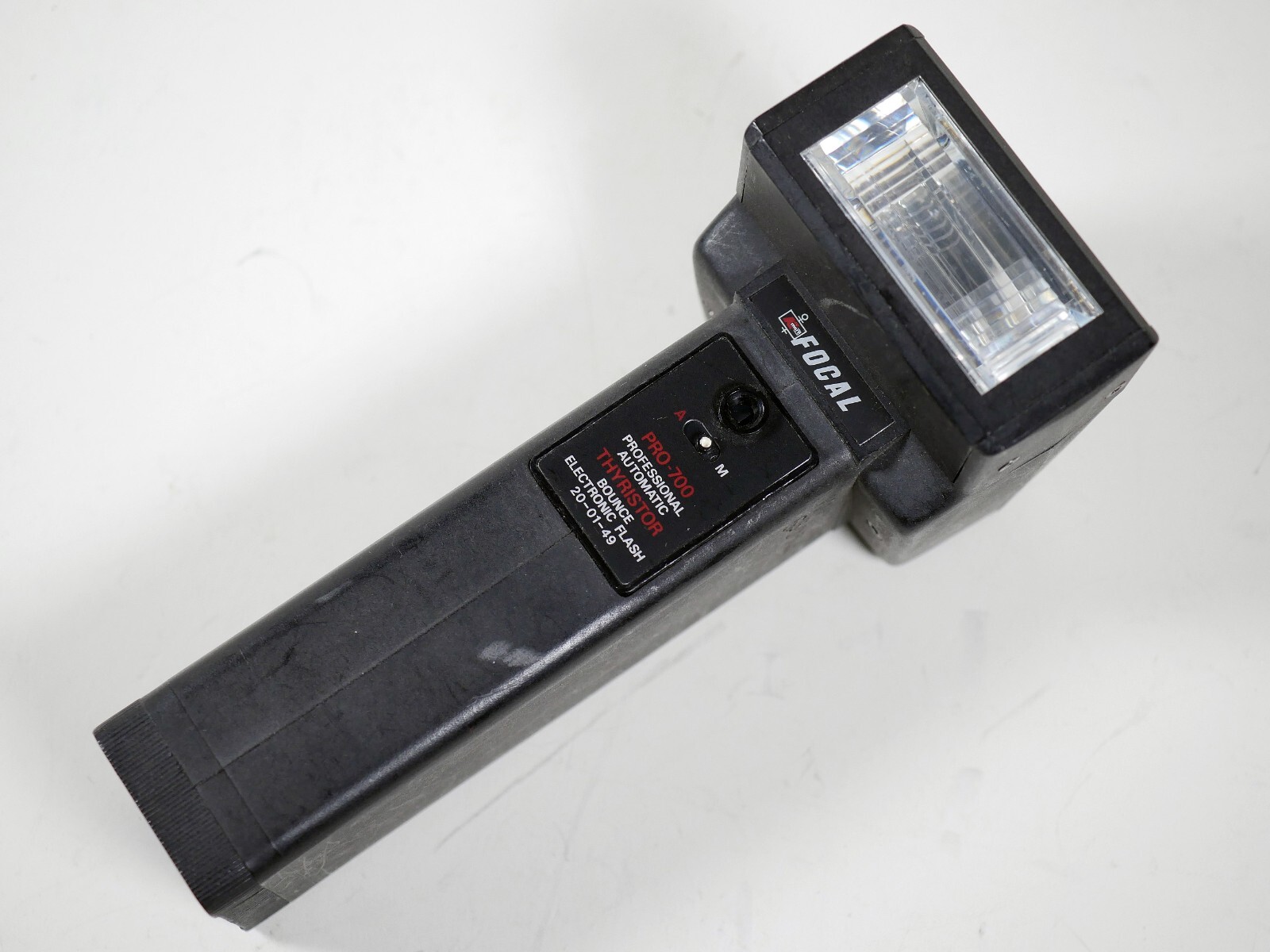 FOCAL pro-700 Thyristor Electronic Bounce Flash, TESTED & WORKING!