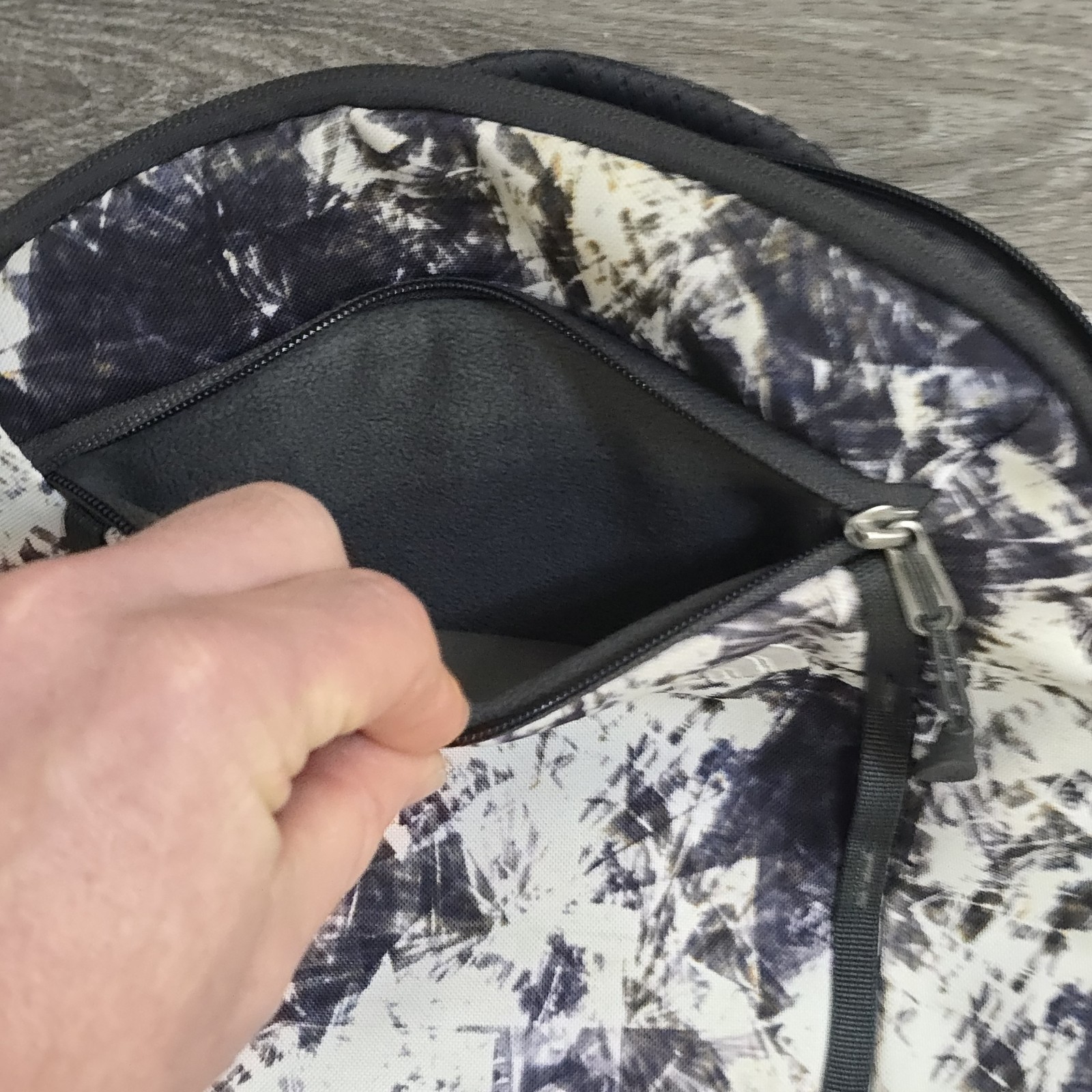 The North Face Microbyte Flex Vent Laptop Backpack Hiking Outdoors Camping