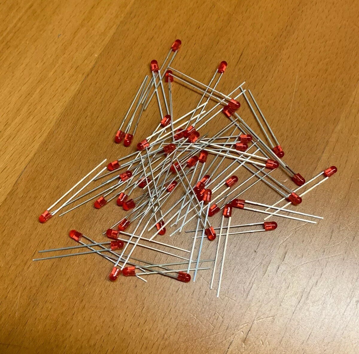 Multicomp MC20404 LED, RED, T-1 (3MM), 50MCD, 630NM (50pcs = 1 lot)