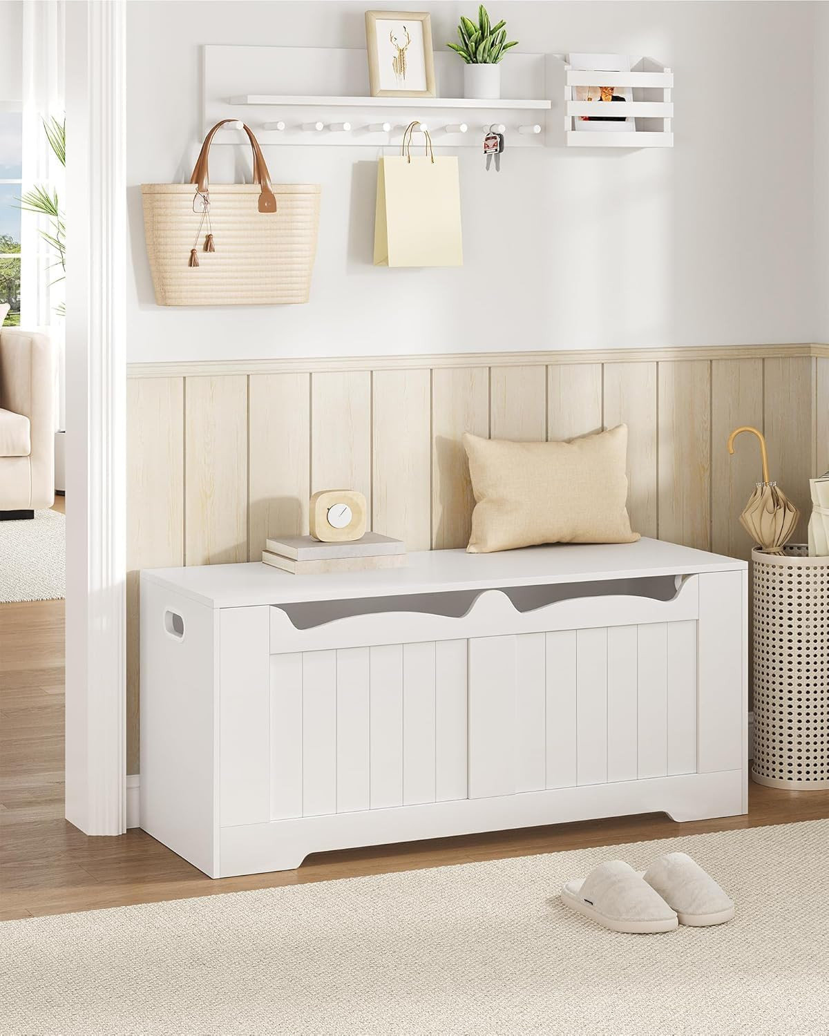 43.3" Storage Chest, Extra Large Storage Trunk with 2 Safety Hinges, Lift-Top Be