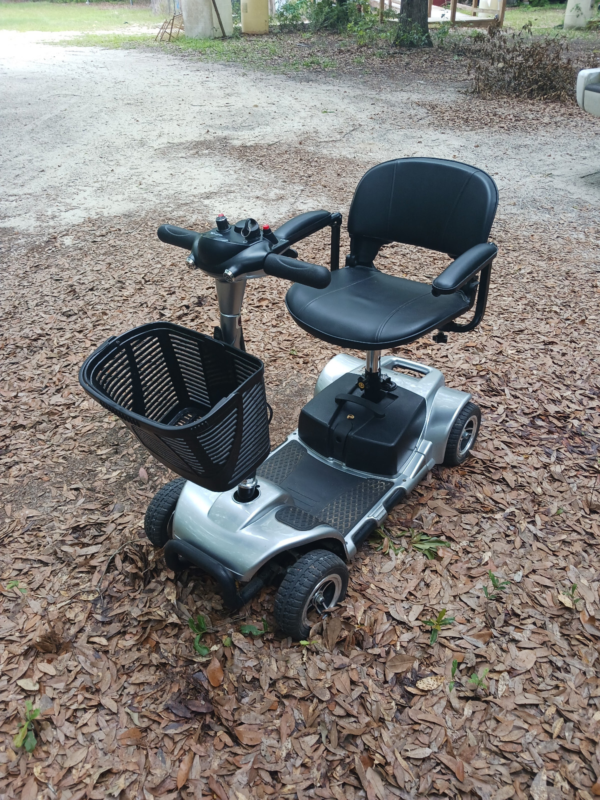 Vive 4 Wheel Mobility Scooter